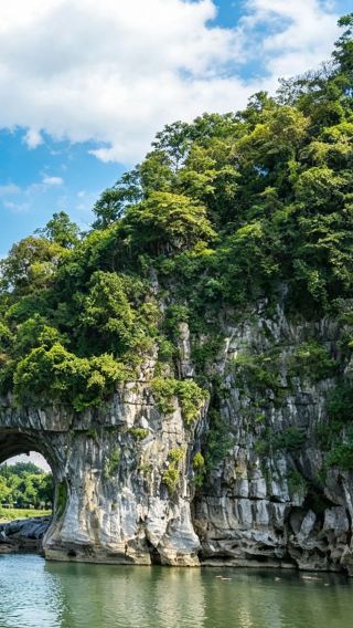 5D4N • China + Guangxi + Yangshuo + Li River Scenic Area + Longji Rice Terraces