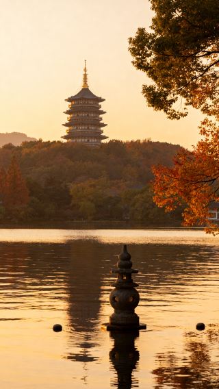 11D10N • Shanghai, Hangzhou, Suzhou, Wuzhen, Jingdezhen, Wangxian Valley, Huangshan , Hongcun, Xixinan · 3 Intangible Cultural Heritage Experiences · Airport Transfer Upgrade · Complimentary Michelin Dining