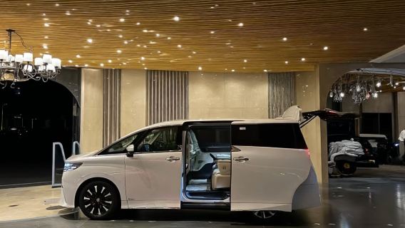 Shenzhen-Hong Kong private charter direct service, cross-border transfer with Hong Kong-Shenzhen dual license shuttle van