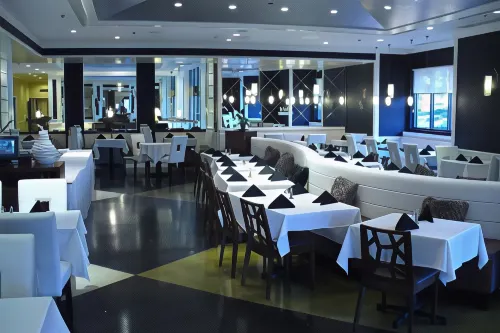 Courtyard by Marriott San Jose Airport Restauration Photos
