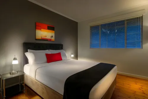 Crest on Barkly Hotel Rooms Photos
