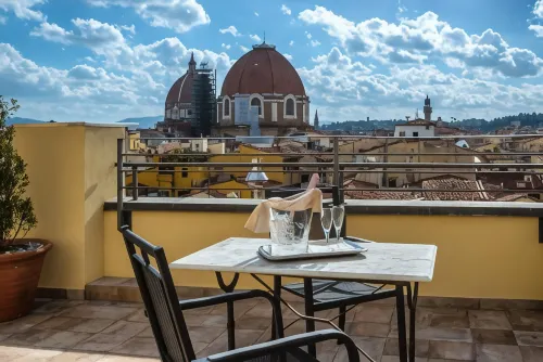 Hotel Machiavelli Palace Near Hotel Photos