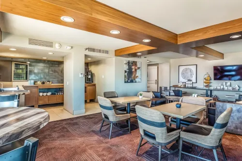 Sheraton Albuquerque Airport Hotel Dining Photos
