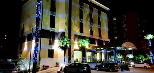 Hotel Tiffany Milano Exterior Photos