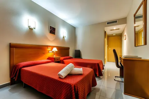 Hotel Valdemoro Rooms Photos
