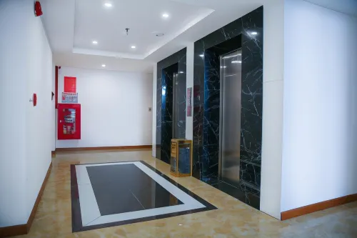 Khách sạn Long Anh Khu vực công cộng Photos