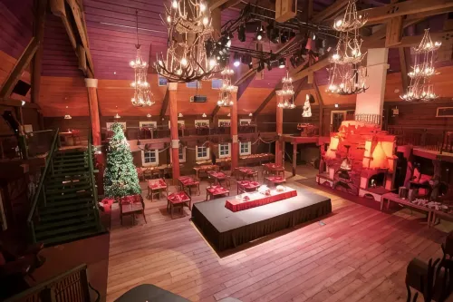 Kakslauttanen Arctic Resort - Igloos and Chalets Restauration Photos