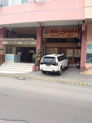 Ekonumi Rooms at Moonwalk Paranaque Exterior Photos