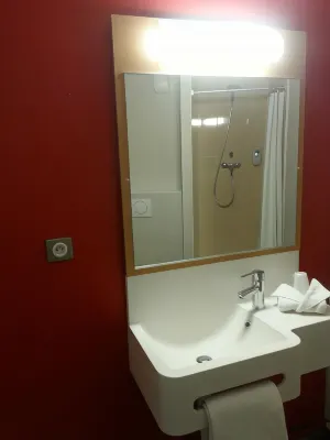 B&B HOTEL Dunkerque Centre Gare Chambres Photos