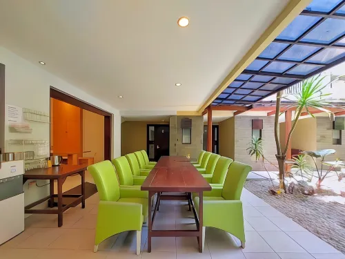 Shinta Guest House Area Publik Photos