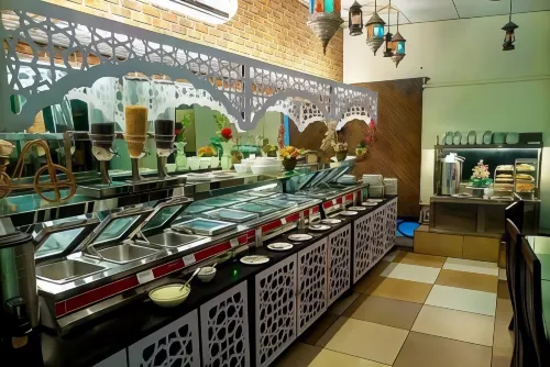 Rose Palace Hotel, Gulberg Restauration Photos