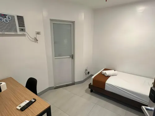 Aden Hotel Photos