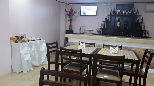 Adams View Hotel Питание Photos
