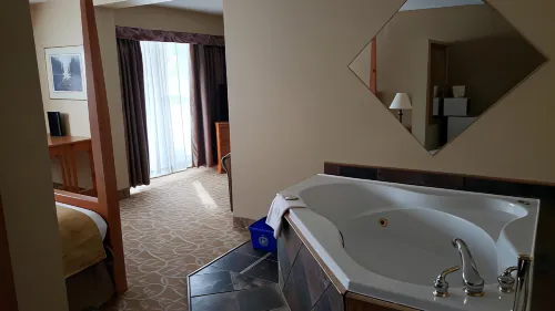 Ramada by Wyndham Pinewood Park Resort North Bay Chambres Photos