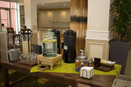 Hilton Garden Inn Oakland/San Leandro Restauration Photos
