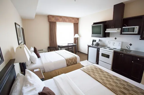 Days Inn by Wyndham Surrey Photos
