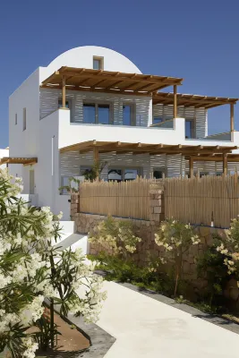 Sea Breeze Santorini Beach Resort, Curio Collection by Hilton Extérieur Photos
