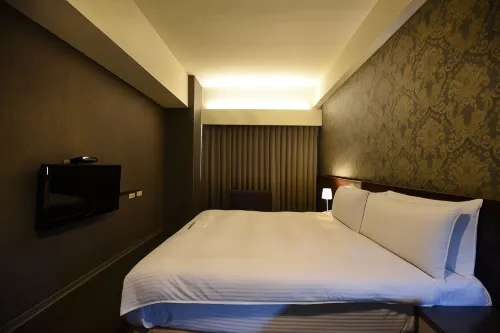 The Galerie Hotel Rooms Photos