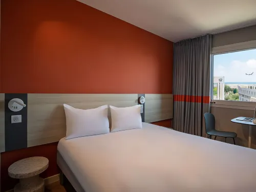Hôtel ibis budget Nice Aéroport Promenade des Anglais Chambres Photos