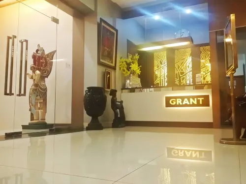 GRANT HOTEL KOTA SUBANG Area Publik Photos