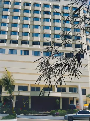 Hotel Gran Puri Manado Esterni Photos