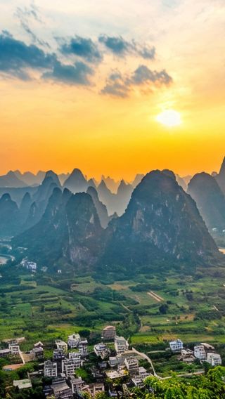 3D2N • Li River Cruise Xingping Section + Xingping Ancient Town + Yulong River Bamboo Rafting + Silver Cave