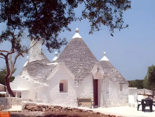 Trulli Holiday Albergo Diffuso Esterni Photos