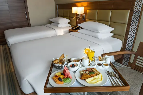 Hilton Garden Inn Dubai Al Muraqabat - Deira Chambres Photos