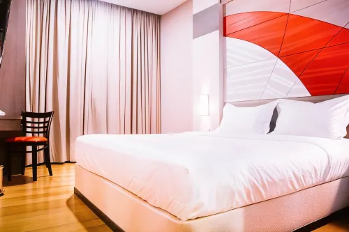 The Golden Bay Hotel Batam Rooms Photos