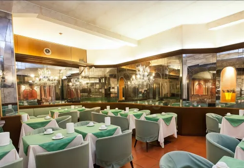 Hotel le Boulevard Dining Photos