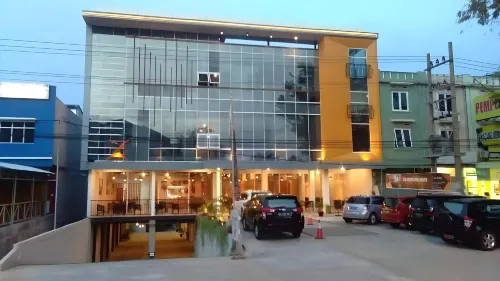 Xtra Hotel Bengkulu Esterni Photos