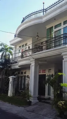 Ge JacMart Homestay Makassar Extérieur Photos
