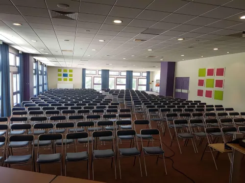 Hôtel ibis budget Arles Palais des Congrès Espaces Affaires Photos