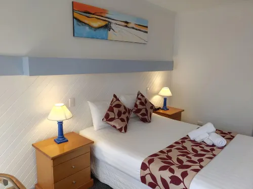 Coachman Motel Photos