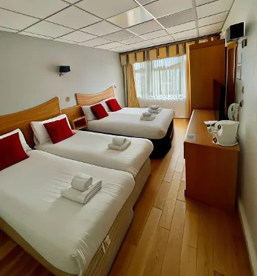 Whites Hotel Camere Photos
