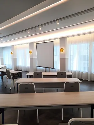 Kotta Hotel Semarang Fasilitas Bisnis Photos