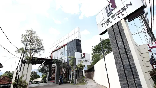 The Rizen Hotel Exteriör Photos