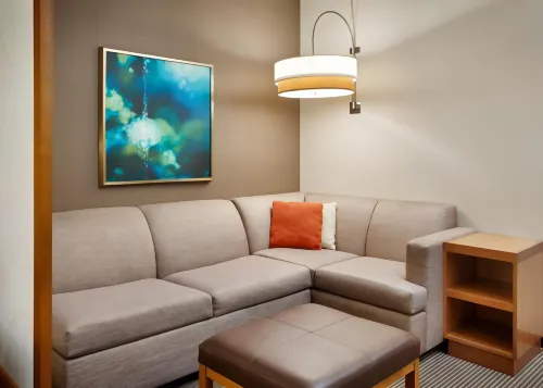 Hyatt Place Miami Airport East Rooms Photos
