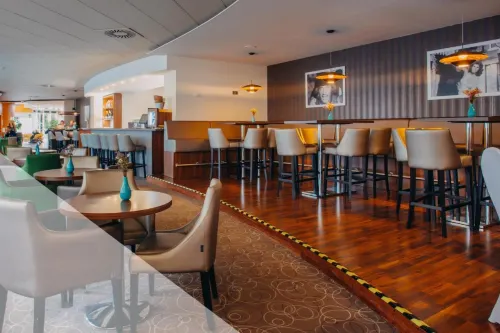Cosmopolitan Bobycentrum - Czech Leading Hotels Restauration Photos