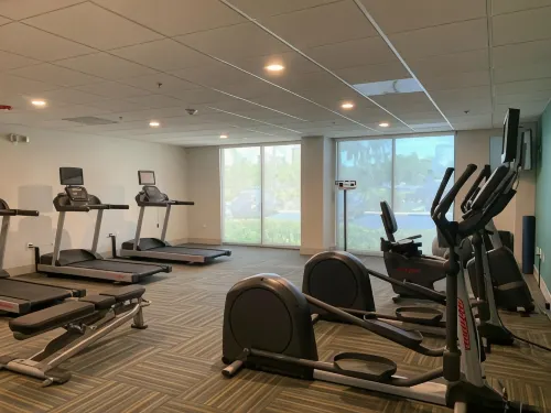 Holiday Inn Express & Suites Miami - Hialeah Leisure & Recreation Photos