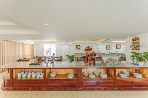 President Hotel Restauration Photos