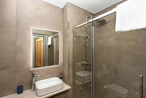 Mono Suites New Town Photos