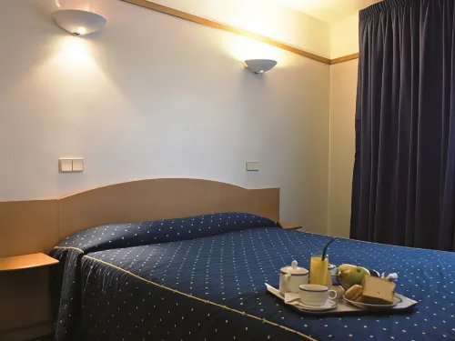VIP Executive Eden Aparthotel Photos