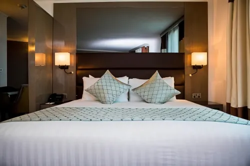 Atrium Hotel Heathrow Photos