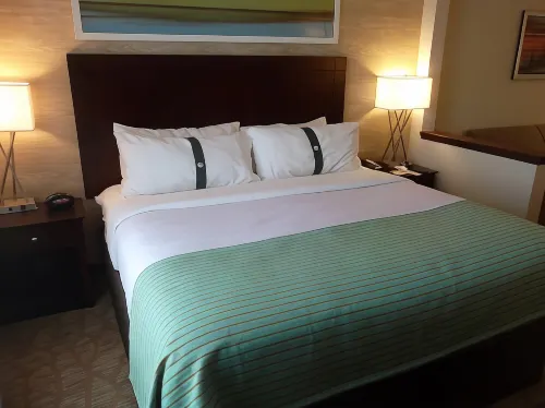 Holiday Inn Baltimore BWI Airport Photos