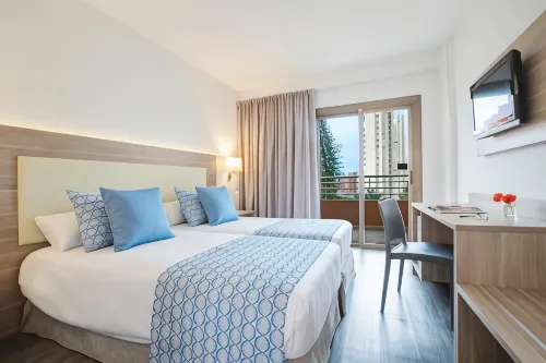Hotel Benidorm East by Pierre & Vacances Photos