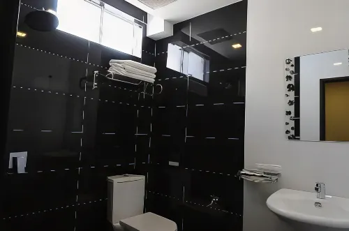 Cathay Hotel Photos