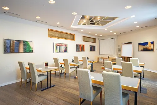 QU Hotel Augsburg Business Facilities Photos