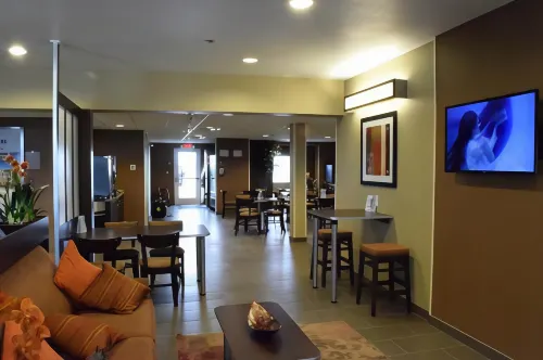 Microtel Inn & Suites by Wyndham Pecos Makanan Photos