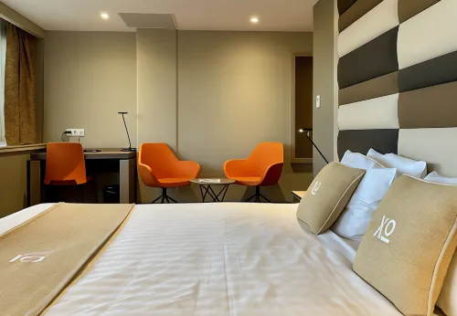 XO Hotels Blue Tower Zimmer Photos